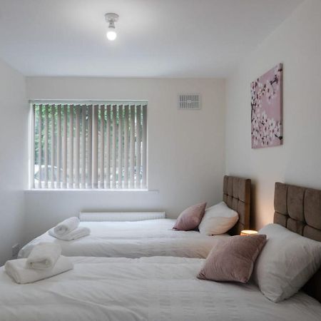 Gorgeous Ground Floor Apartment + Free Parking Manchester Exterior photo